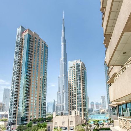 Maison Privee - Radiant Urban Retreat With Iconic Burj Khalifa Vws Dubái Exterior foto