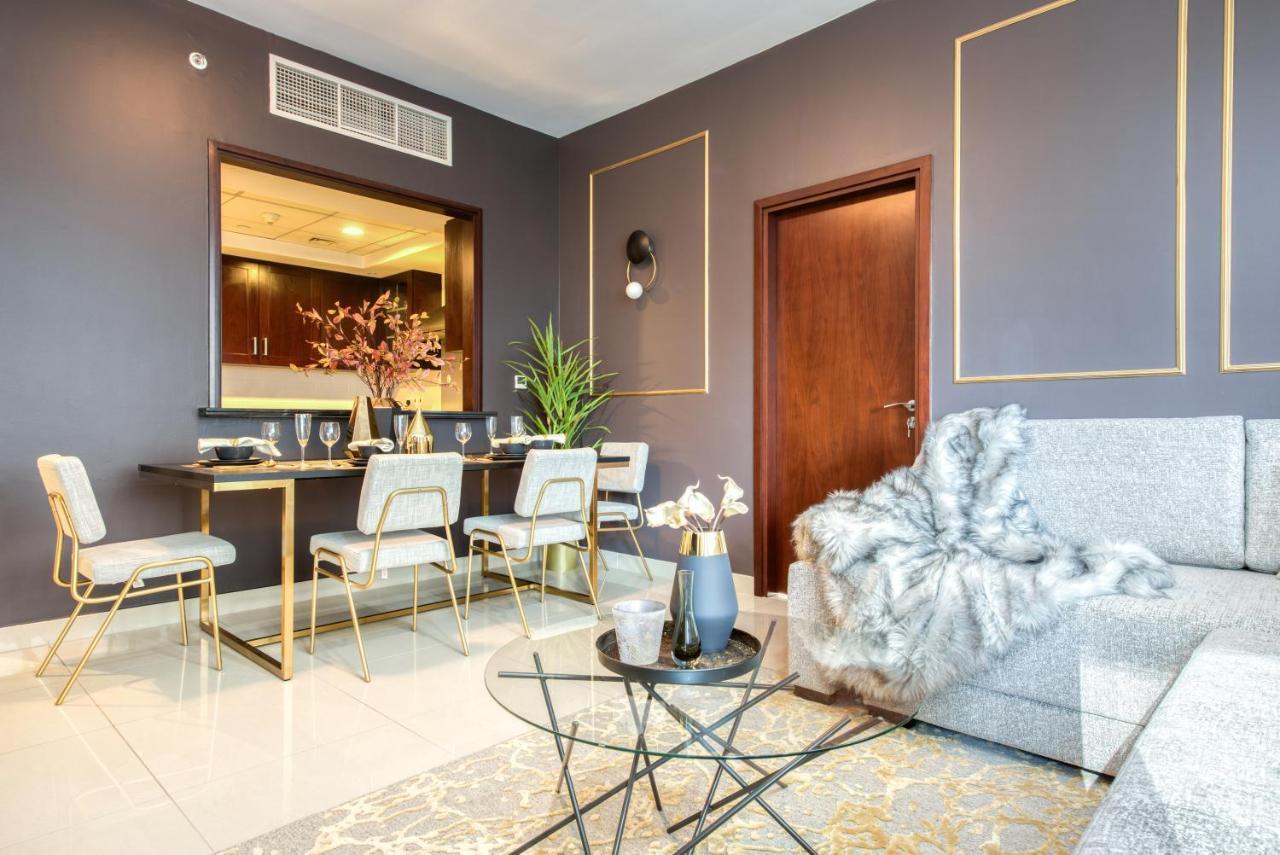 Maison Privee - Radiant Urban Retreat With Iconic Burj Khalifa Vws Dubái Exterior foto