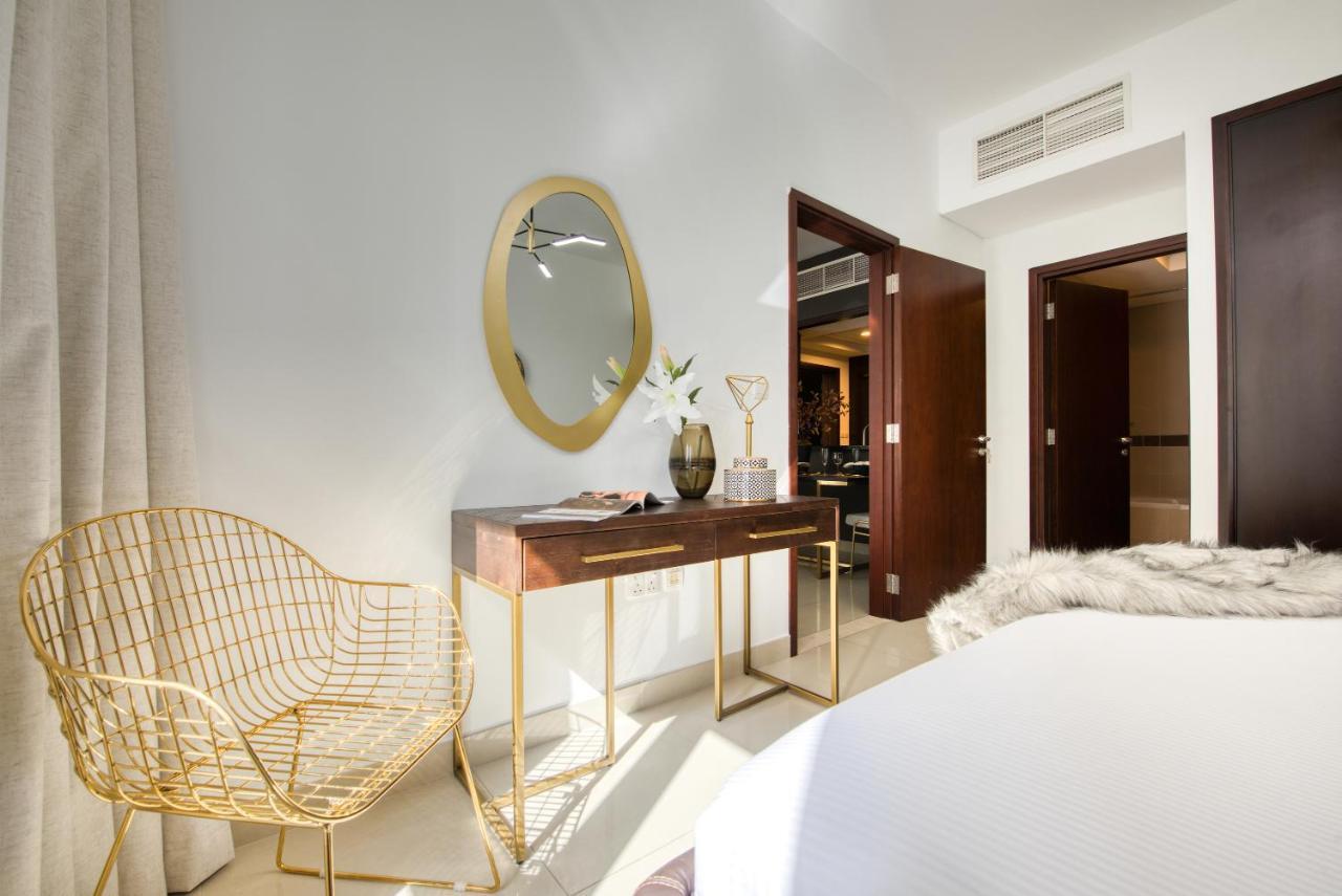 Maison Privee - Radiant Urban Retreat With Iconic Burj Khalifa Vws Dubái Exterior foto